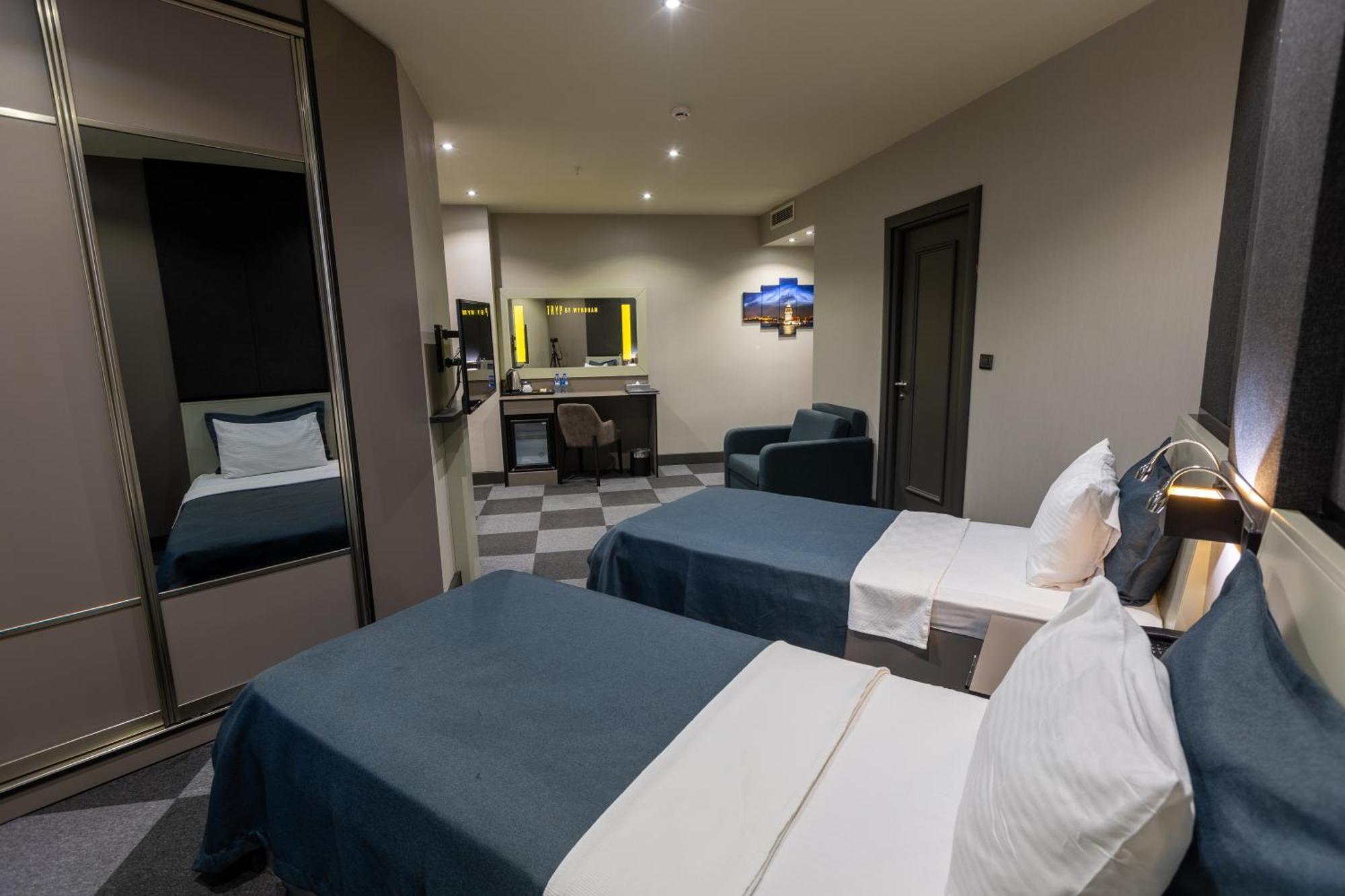 Готель Tryp By Wyndham Istanbul Sancaktepe Екстер'єр фото