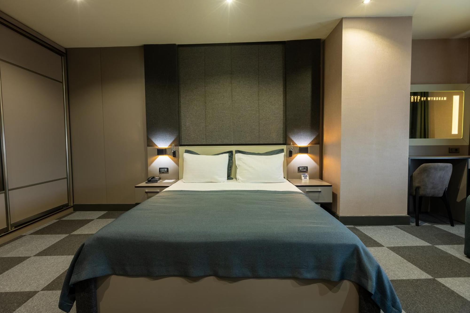 Готель Tryp By Wyndham Istanbul Sancaktepe Екстер'єр фото